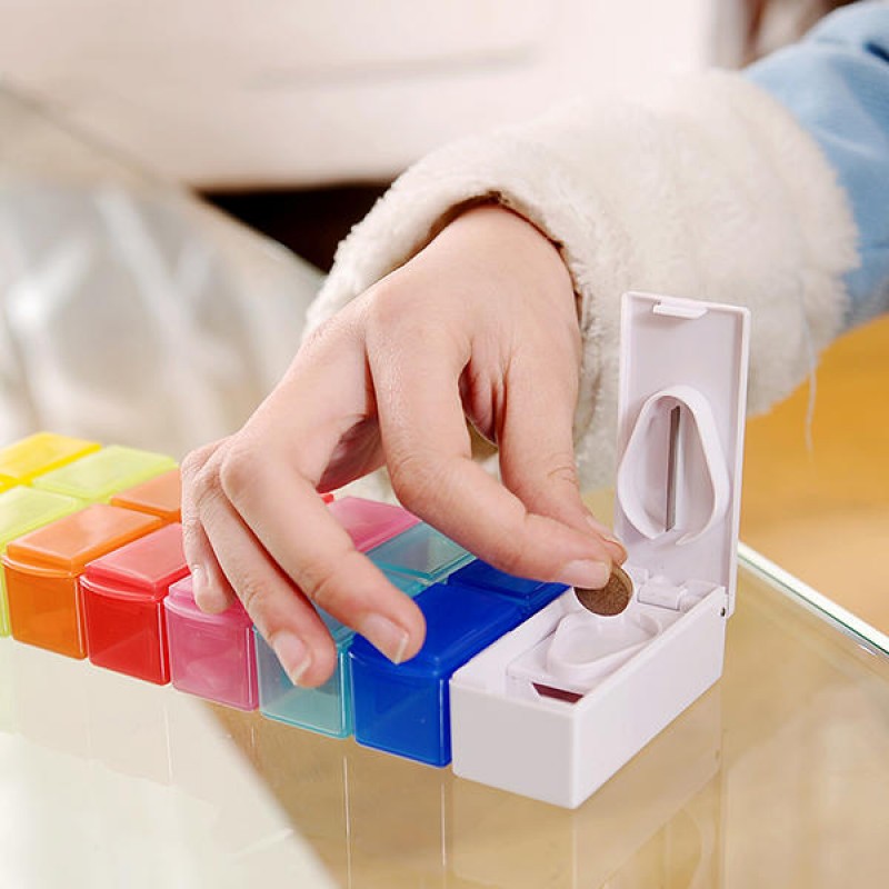 KC-JS0802 Portable 7 Days Pill Box Travel Medicine Organizer With Pill Splitter Cutter