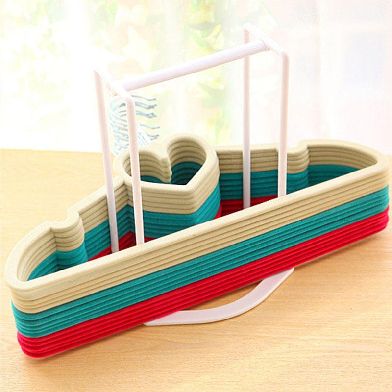 Creative Clothes Hanger Storage Rack Multifunctional Clothespin Oraganizer Holder - Green